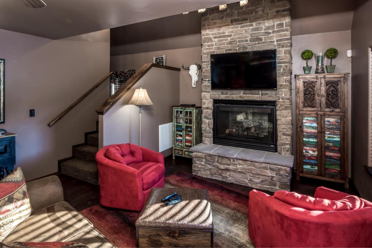 Fifth Dimension, 2 Bedrooms, Wifi, Hot Tub, Game Table, Grill, Sleeps 4 Ruidoso Εξωτερικό φωτογραφία