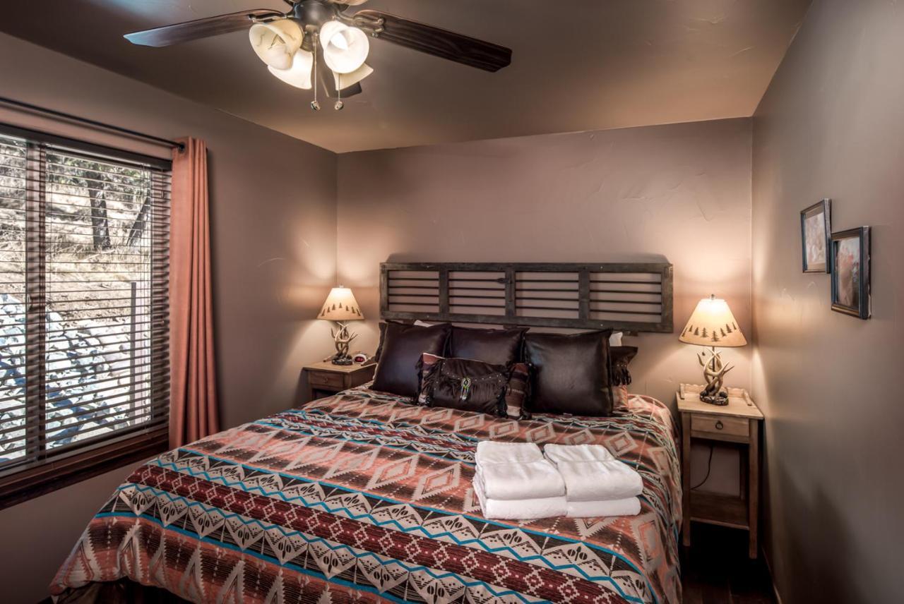 Fifth Dimension, 2 Bedrooms, Wifi, Hot Tub, Game Table, Grill, Sleeps 4 Ruidoso Εξωτερικό φωτογραφία
